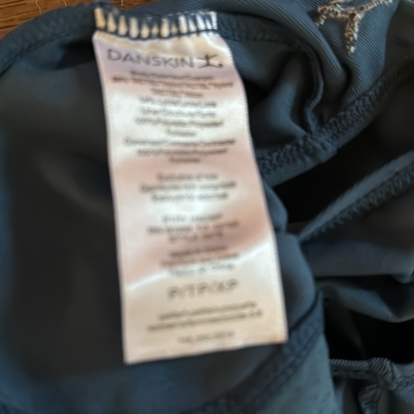 Danskin Dance Leotard Women’s Petite 0-2 - Picture 4 of 4